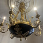 chandelierhall